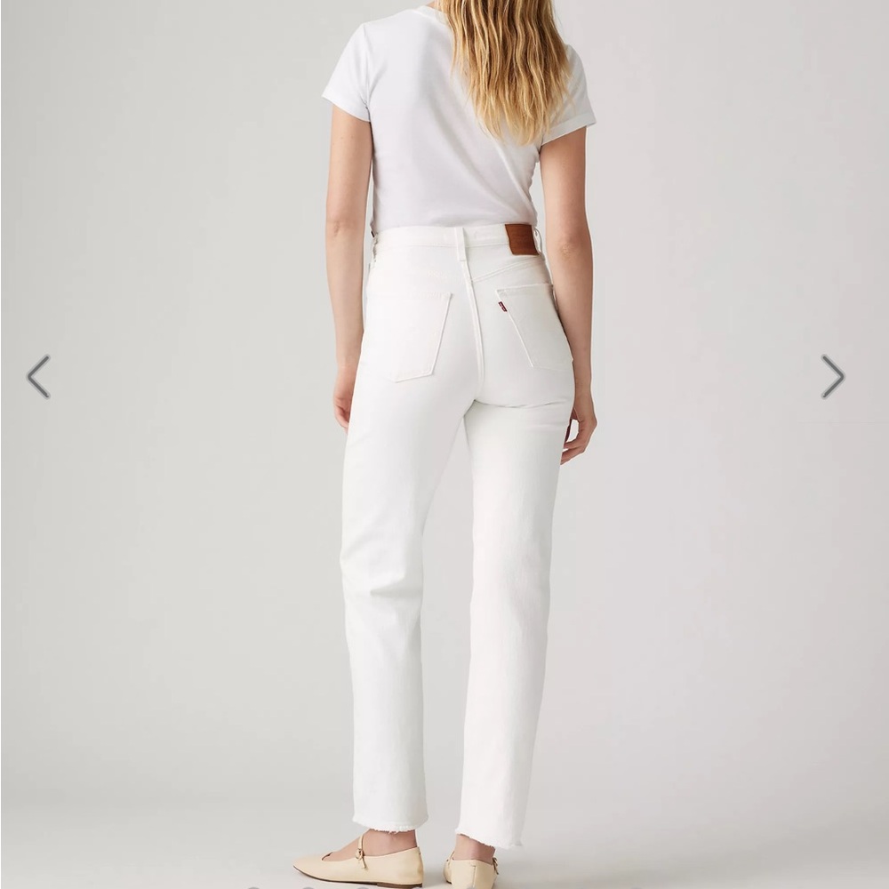 Levi's rib cage straight ankle jeans in cloud over- white size 27X27